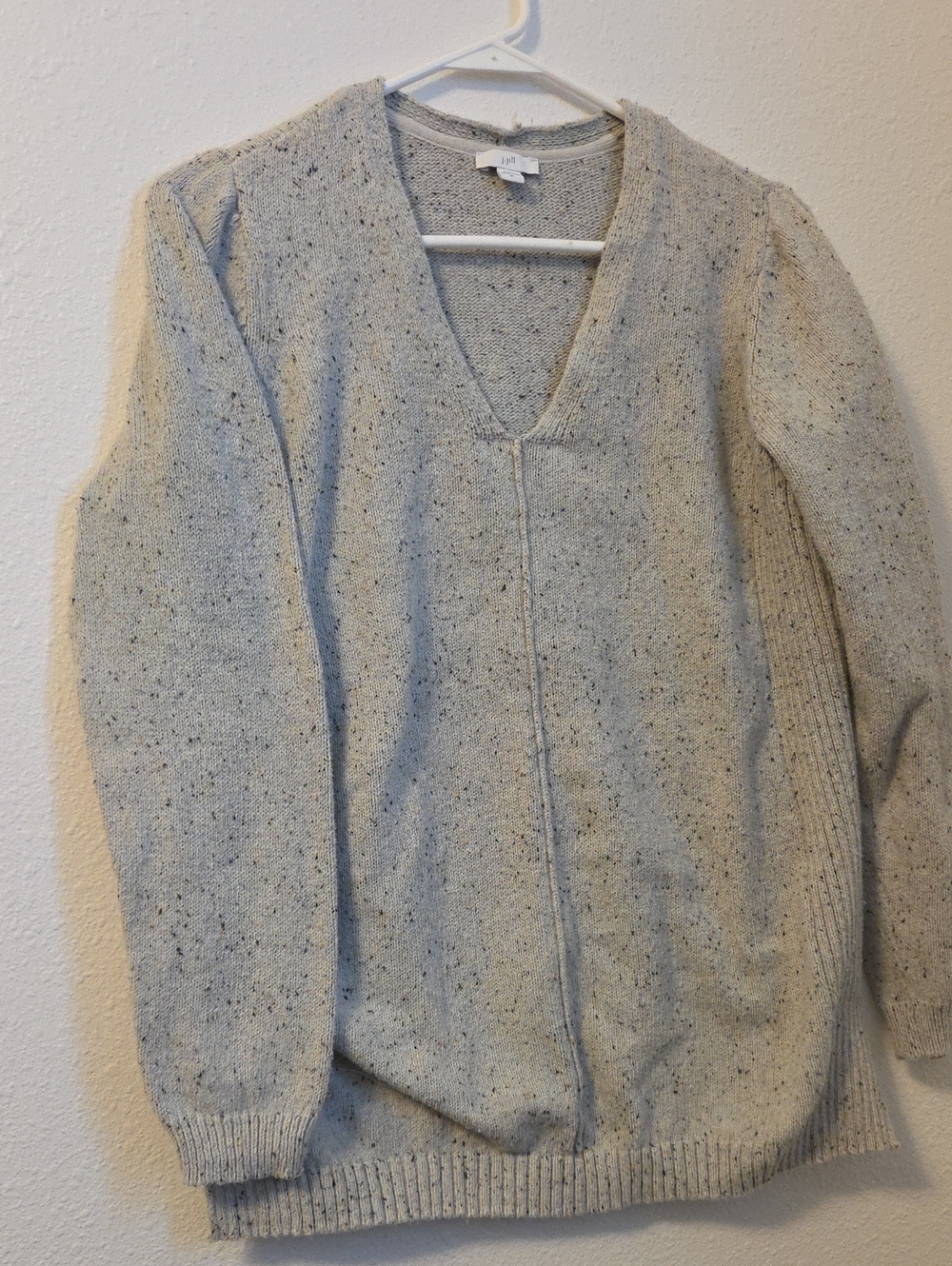J. Jill Light Gray Speckled V-Neck Sweater